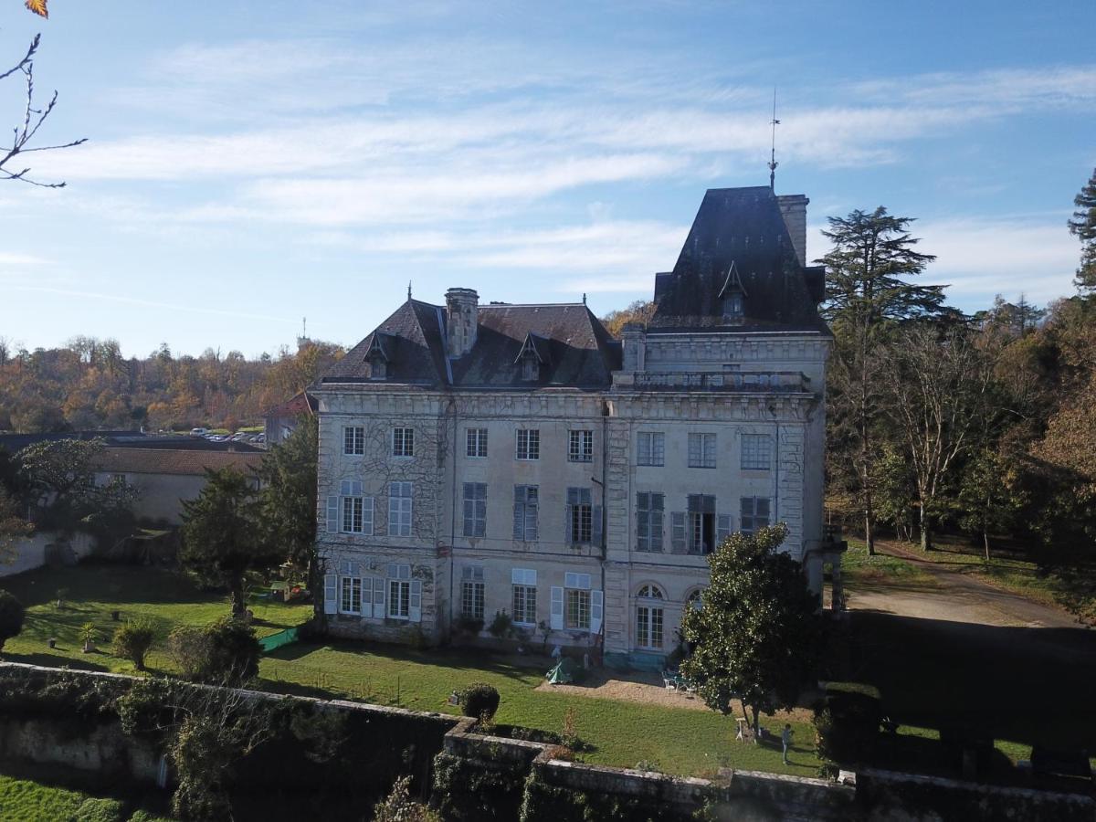 Chateau De Chasseneuil Sur Bonnieure Exterior photo